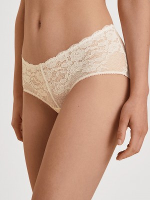 Biancheria Intima Donna Calida Circular Romance Panty, Cradle To Cradle Certified® Crema | 0271-AUENV